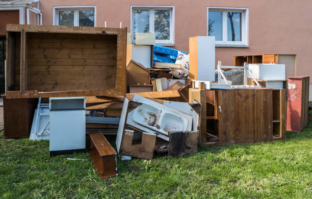 Best Yard Cleanup Services  in St Peters, MO